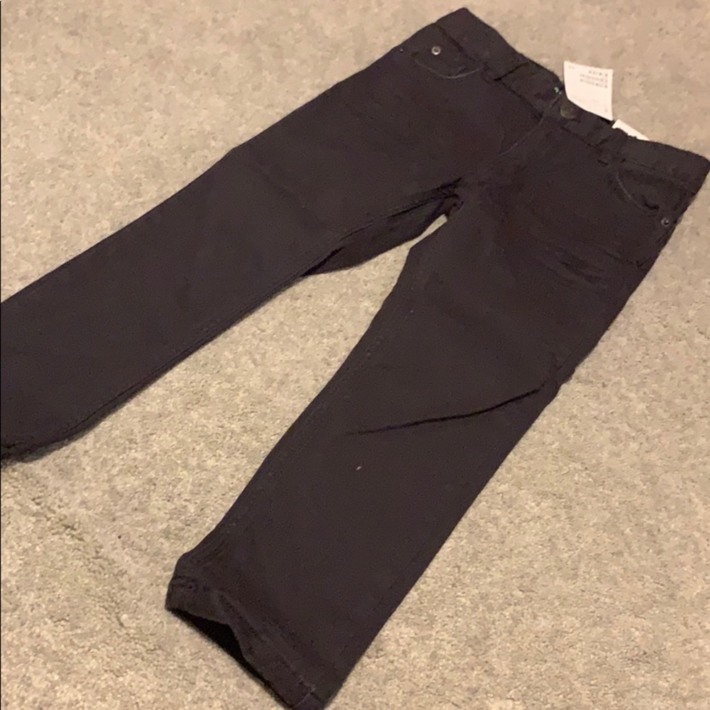 4 pairs. Boys jeans bundle. 4-5t.